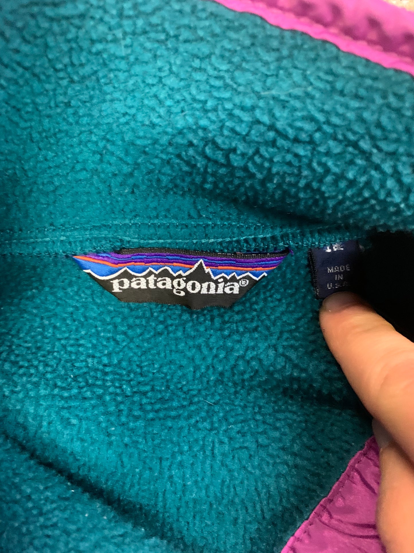 Vintage 90’s Patagonia Fleece Sweatshirt- Women’s Med