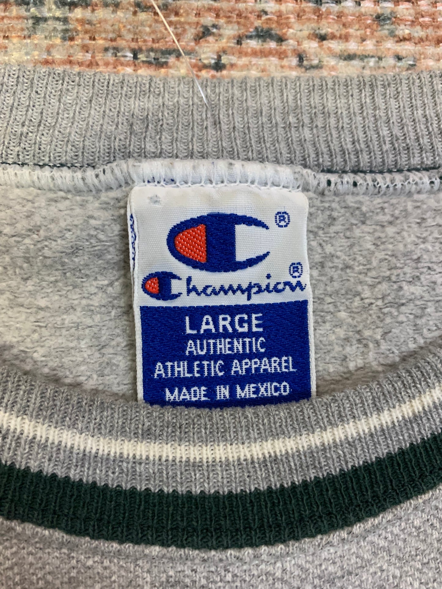 Vintage 90’s Champion Textured Sweatshirt- Sz Lg