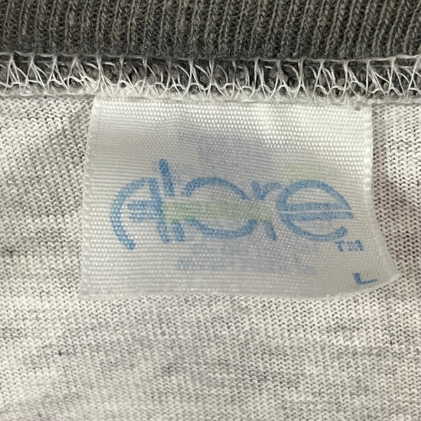 Vintage 90’s Roll Up Sleeve Graphic Wolf Tee- Sz Lg