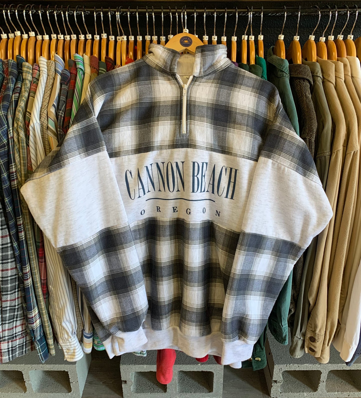 Unworn Vintage 90’s Cannon Beach Sweatshirt- Sz XL