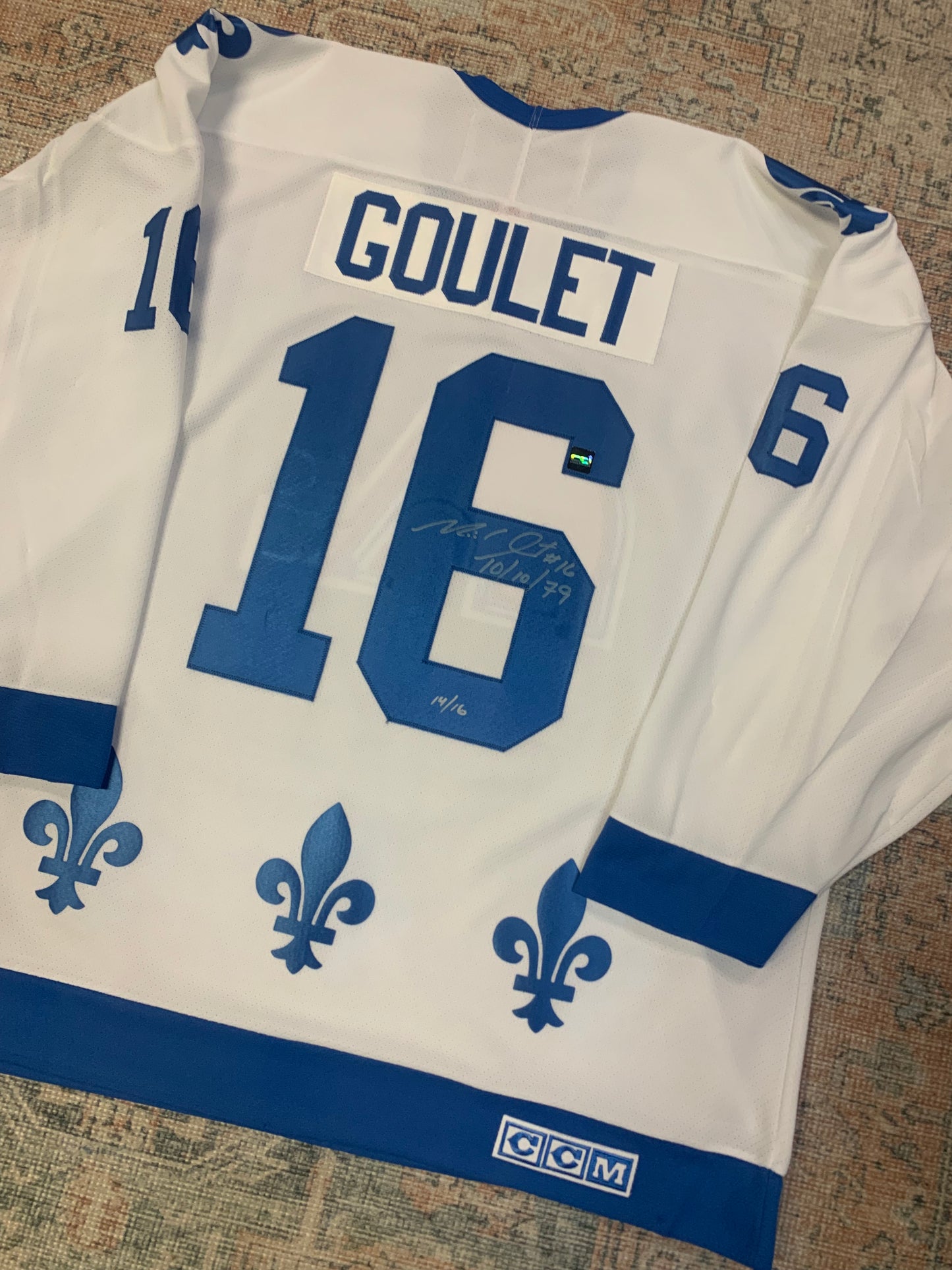 Vintage Quebec Nordiques Michel Goulet Autographed Hockey Jersey- Sz XL