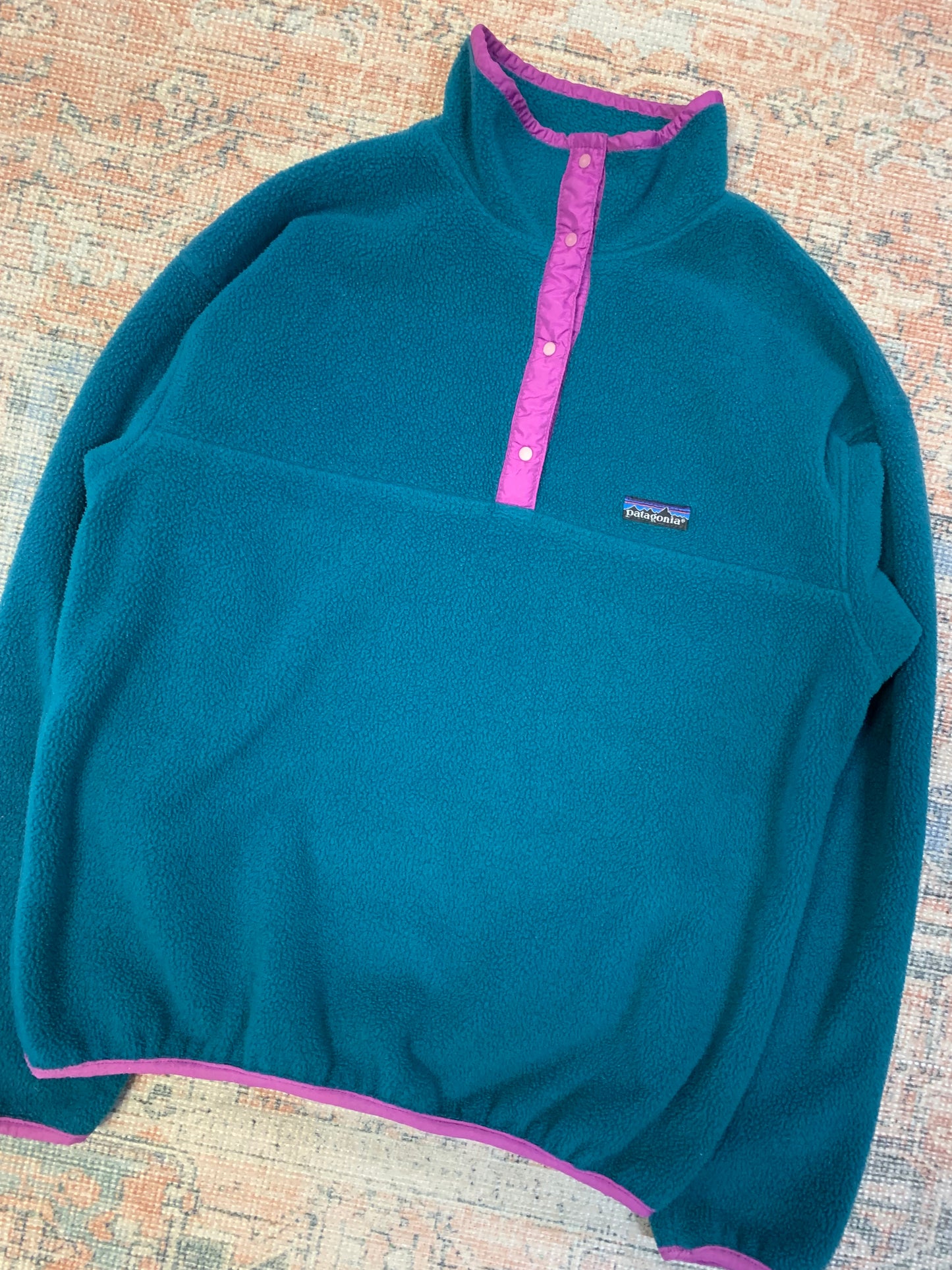 Vintage 90’s Patagonia Fleece Sweatshirt- Women’s Med