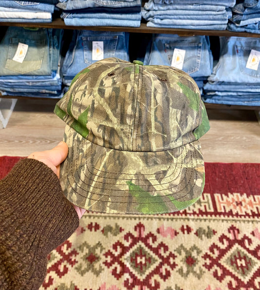 Vintage 90’s Camo Mossy Oak Snapback Hat
