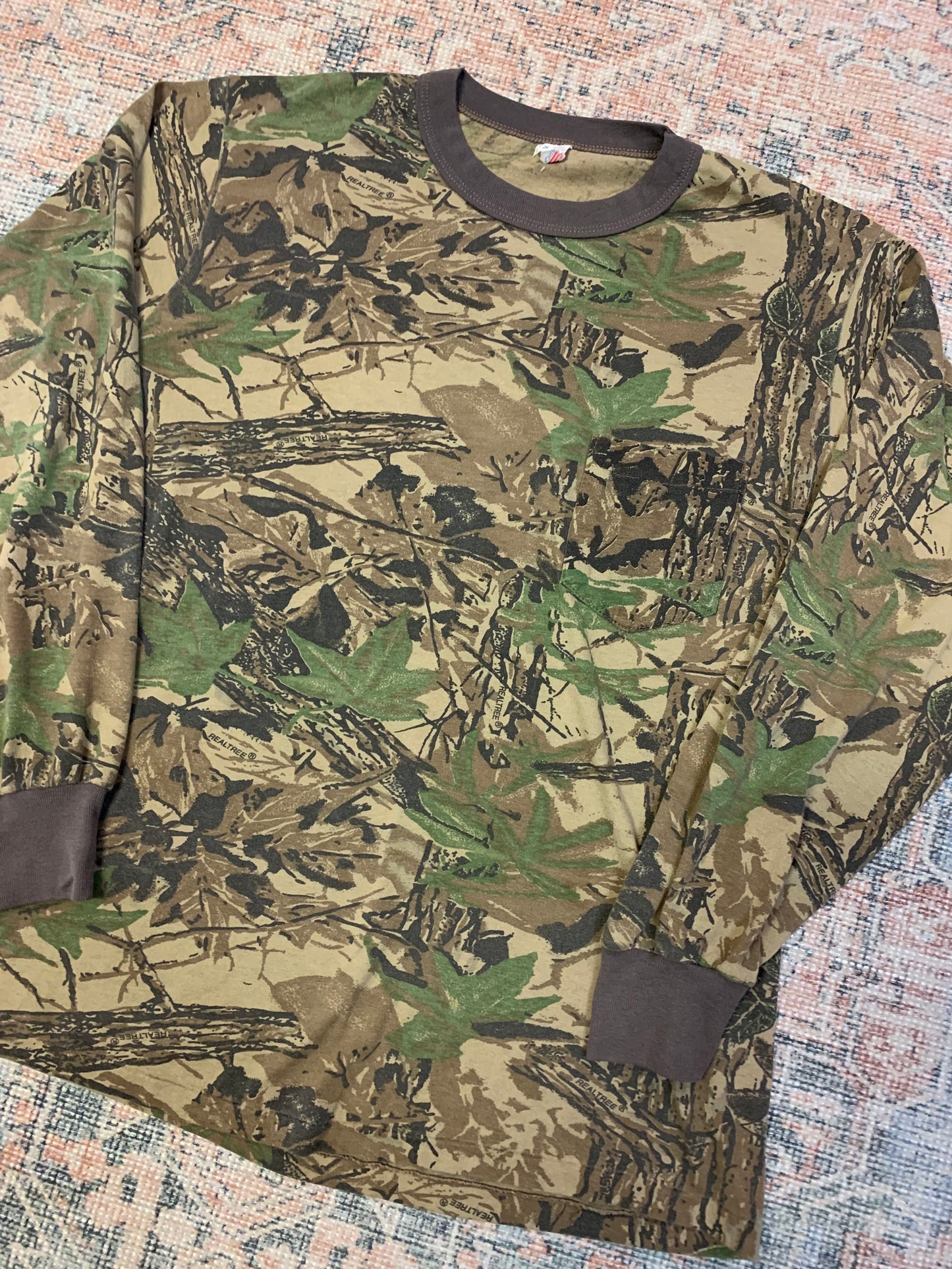 Vintage 80’s Realtree Camo Tee- Sz Lg