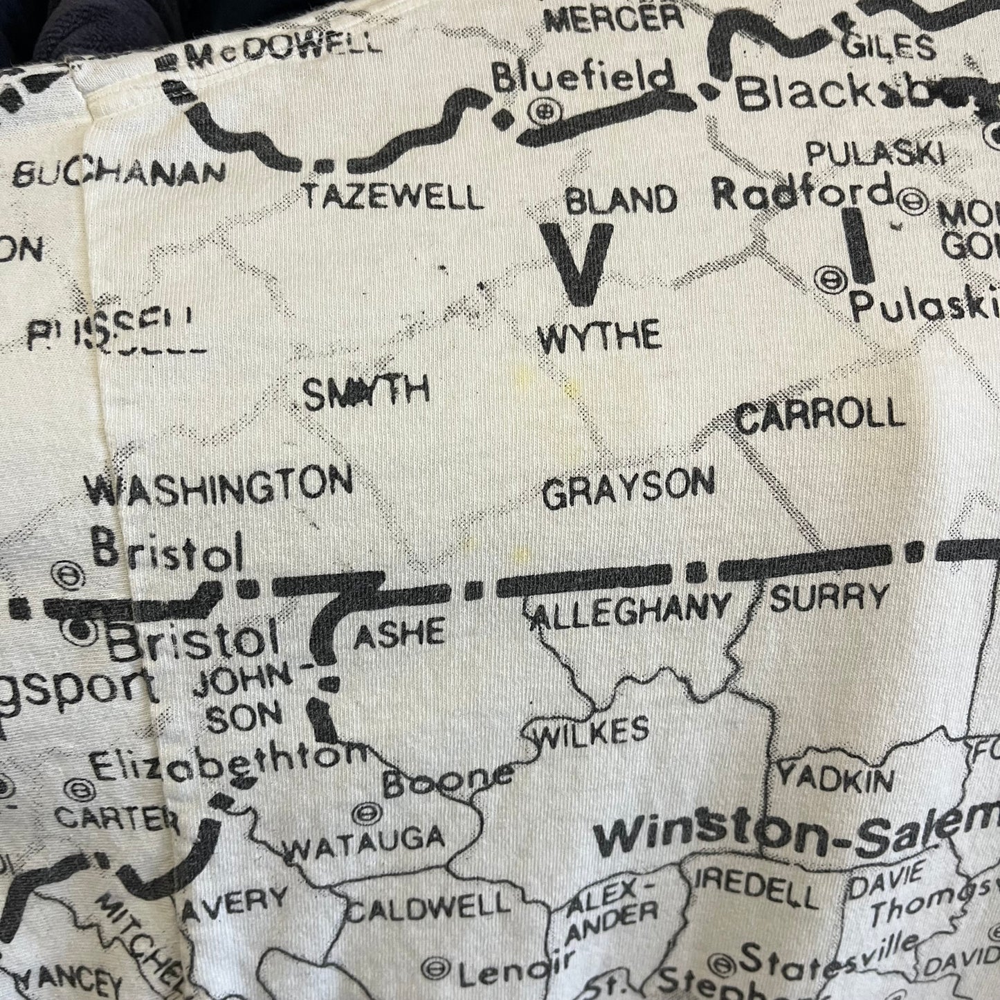 Vintage 90’s North Carolina State Map All Over Print Graphic Tee- Sz XL