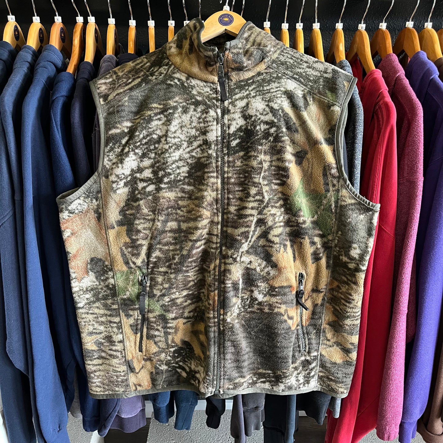 Vintage 00’s Camo Fleece Vest- Sz Lg