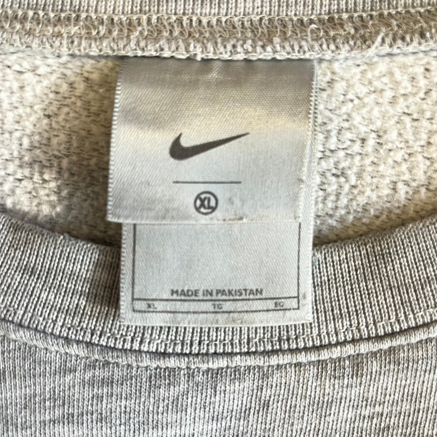 Vintage Nike Embroidered Logo Crewneck Sweatshirt- Sz XL
