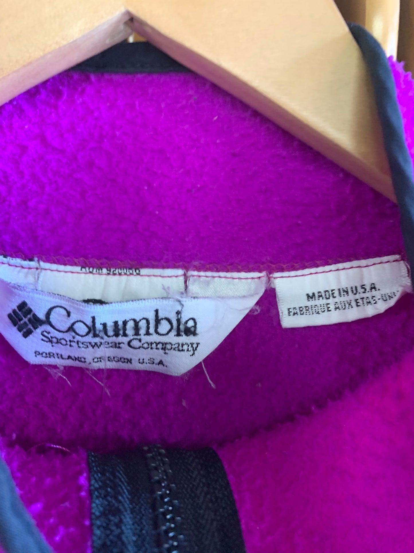 Vintage 90’s Columbia Sportswear Women’s Fleece Jacket- Sz Med