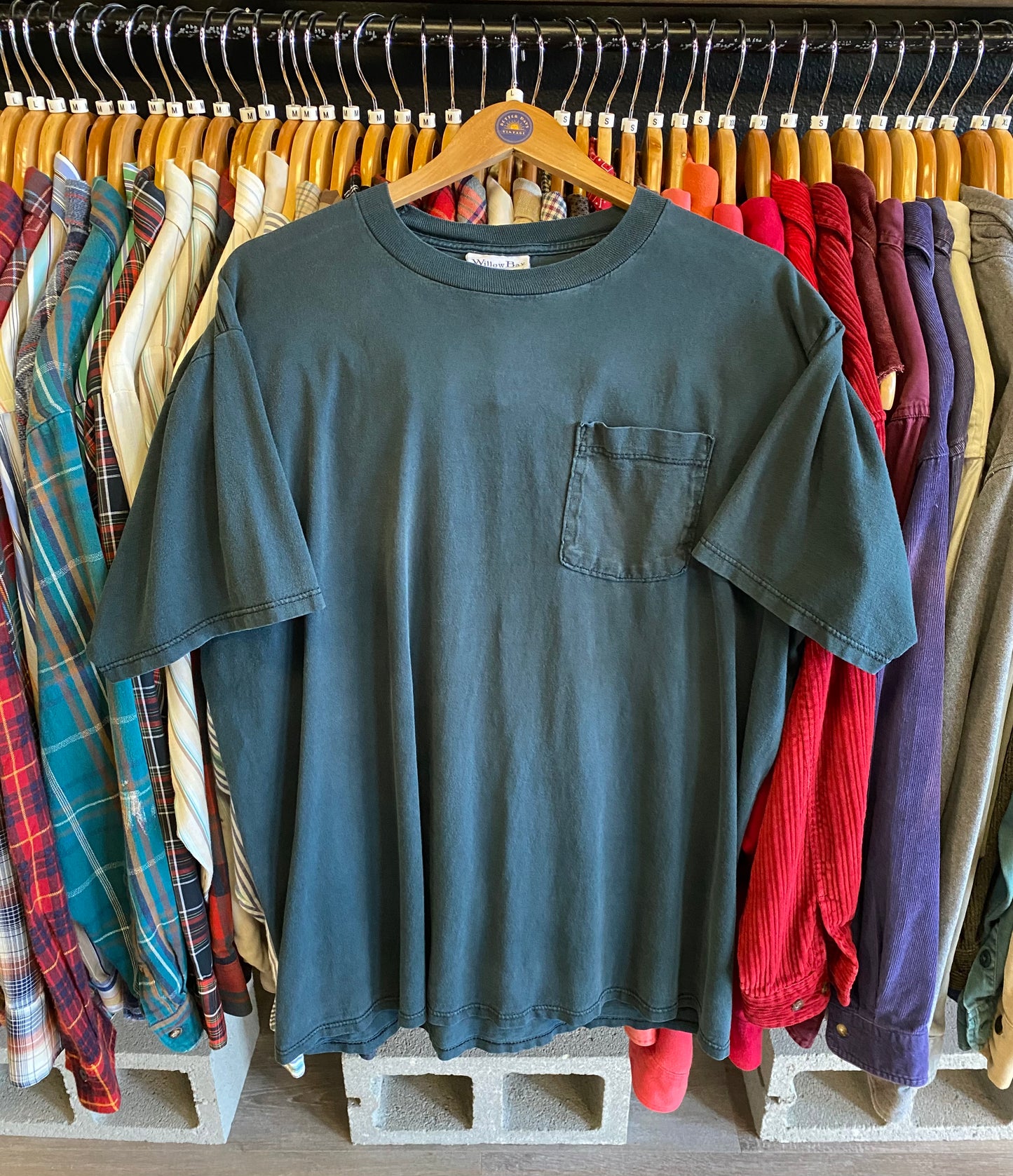 Vintage 90’s Faded Black Pocket Tee- Sz Lg