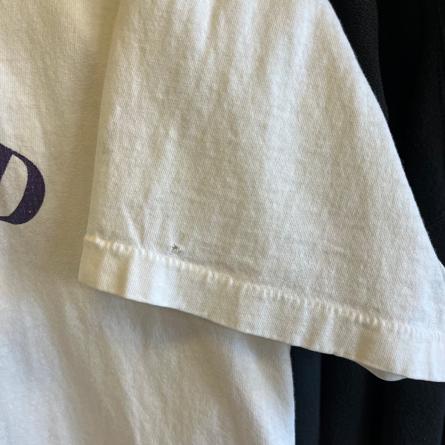 Lightly Distressed Vintage 80s/90s Nike x Linfield College Basketball Tee- Sz XL