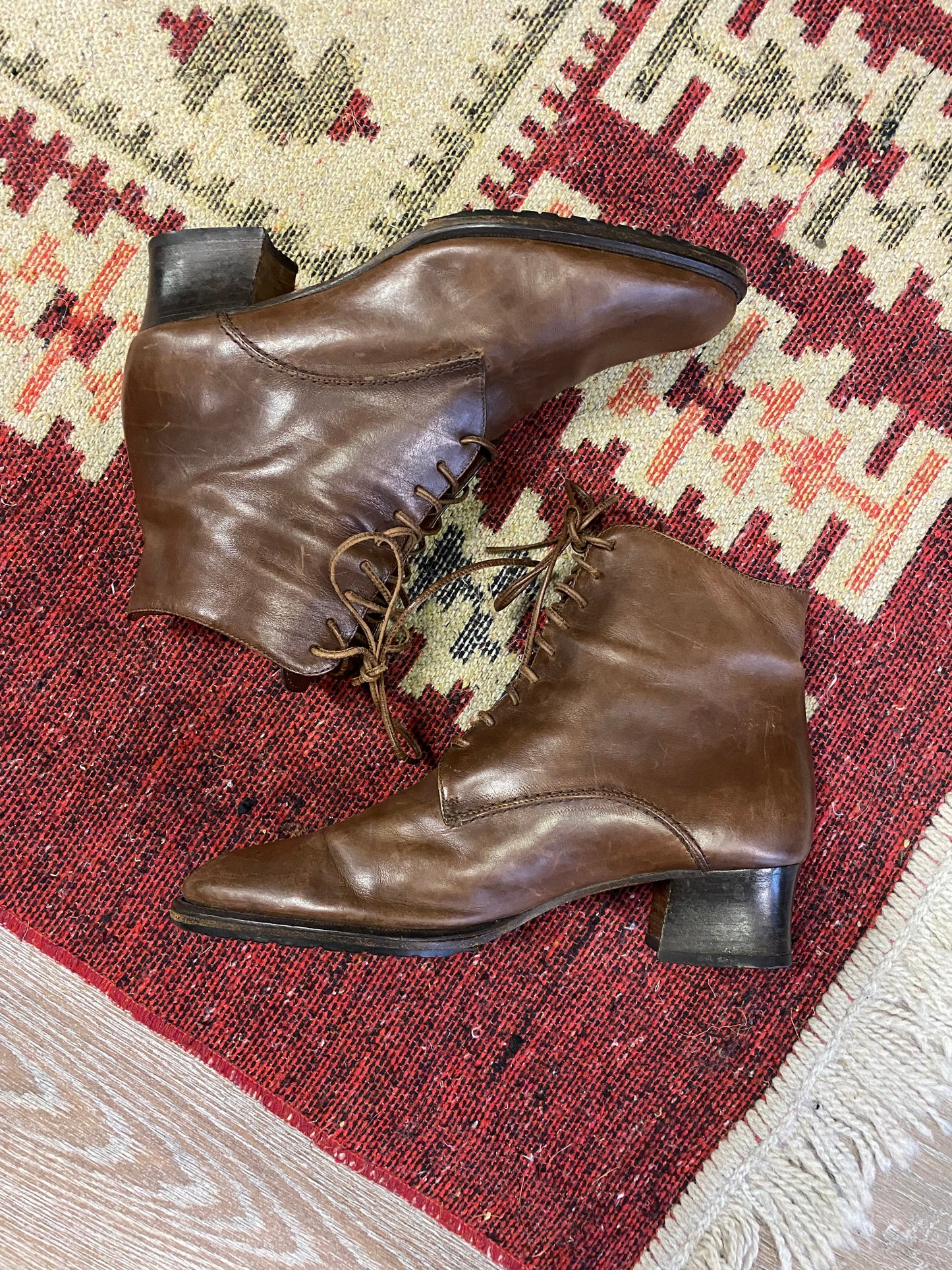 Vintage Designer Italian Made Leather Ankle Boots- Sz 7.5 W