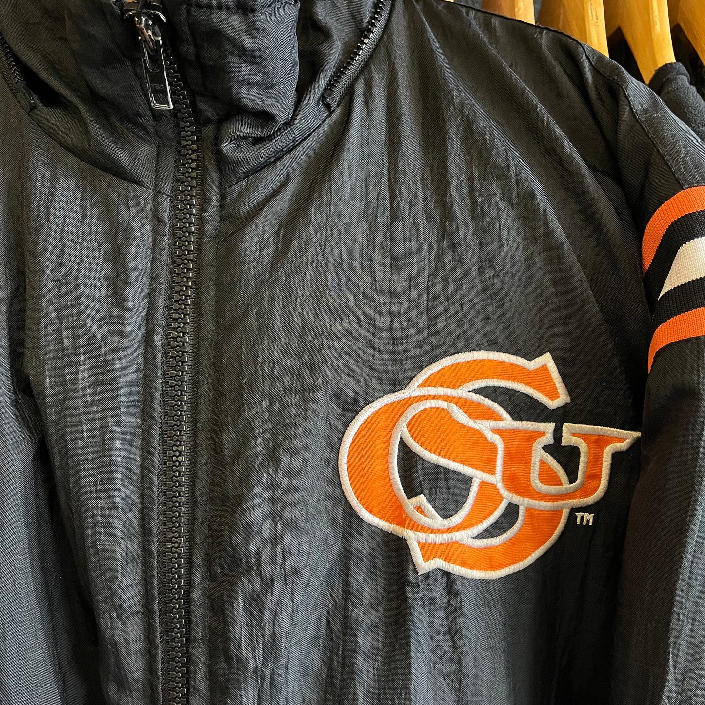 Rare Vintage 90’s Oregon State Pro Player Puffer Jacket- Sz Med/Lg
