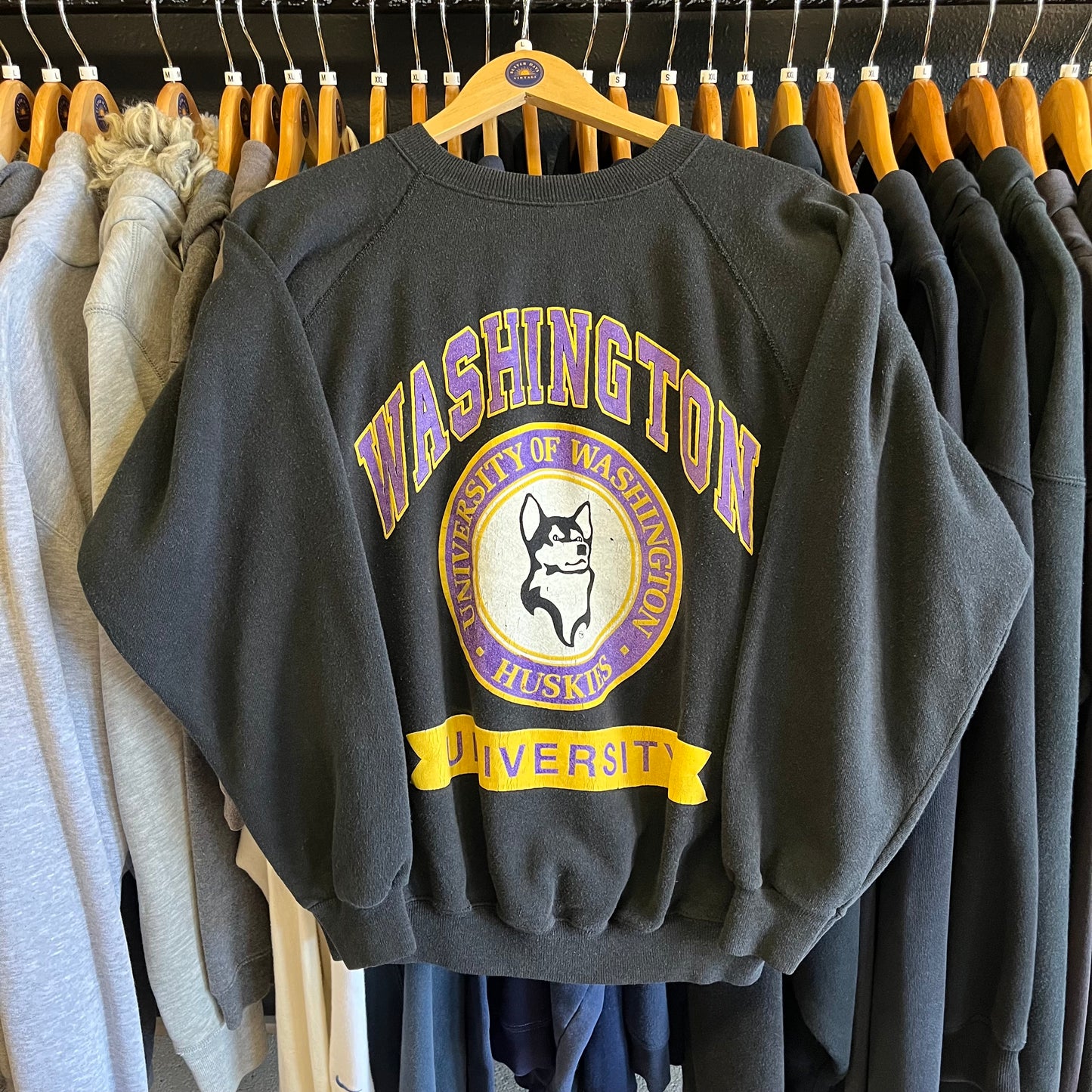 Rare Vintage 80’s Washington Huskies Sweatshirt- Sz Lg
