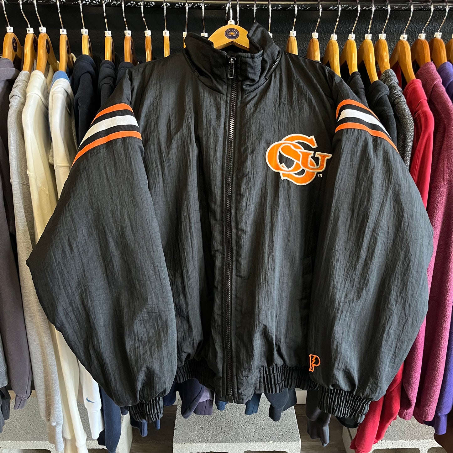 Rare Vintage 90’s Oregon State Pro Player Puffer Jacket- Sz Med/Lg