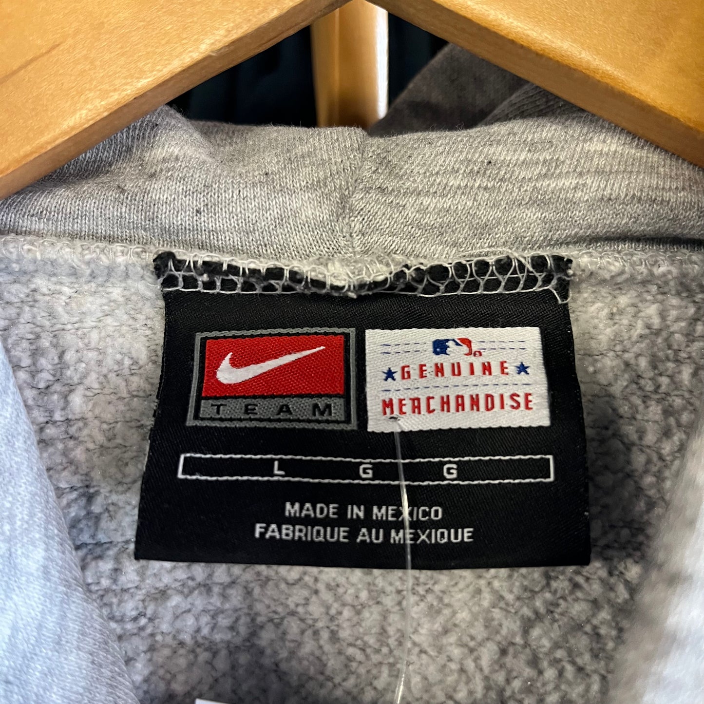 Vintage Nike x Mariners Lightly Distressed Hoodie- Sz Lg