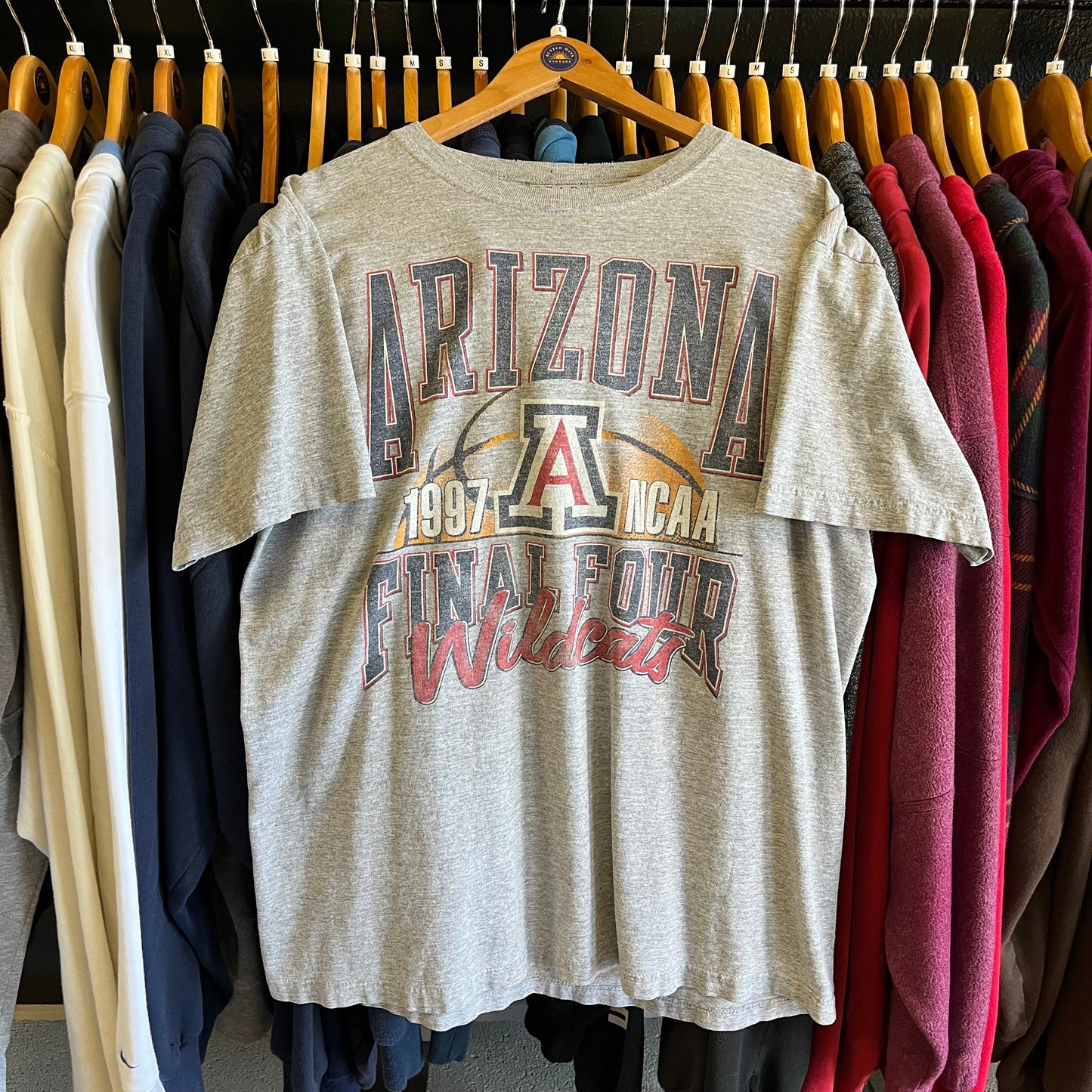 Vintage Arizona Basketball 1997 National Champs Season Tee- Sz Lg