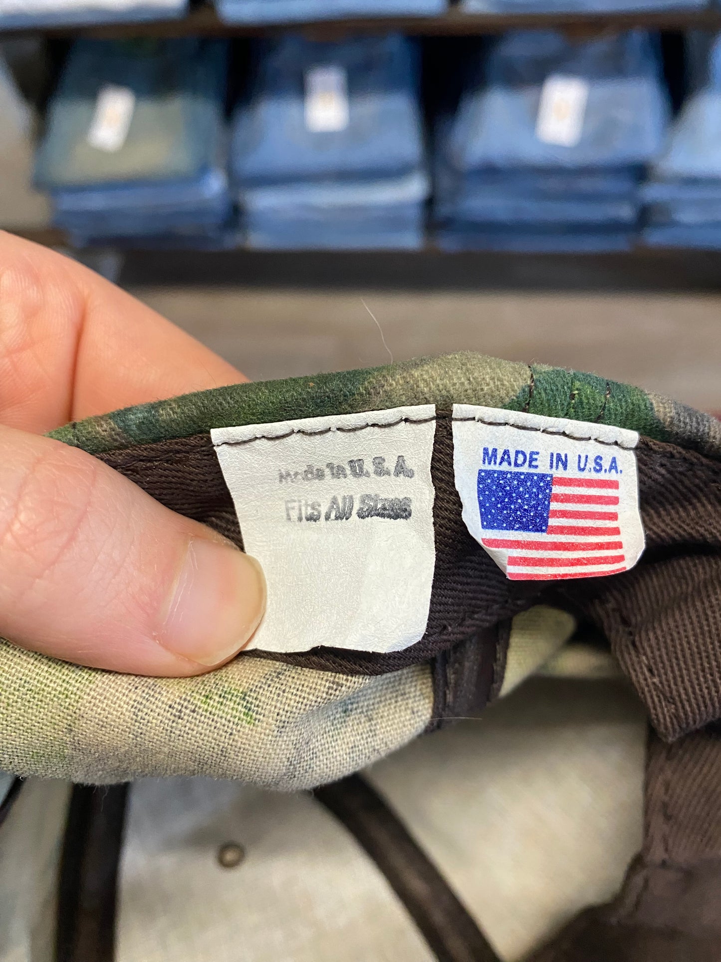 Vintage 90’s Camo Mossy Oak Snapback Hat