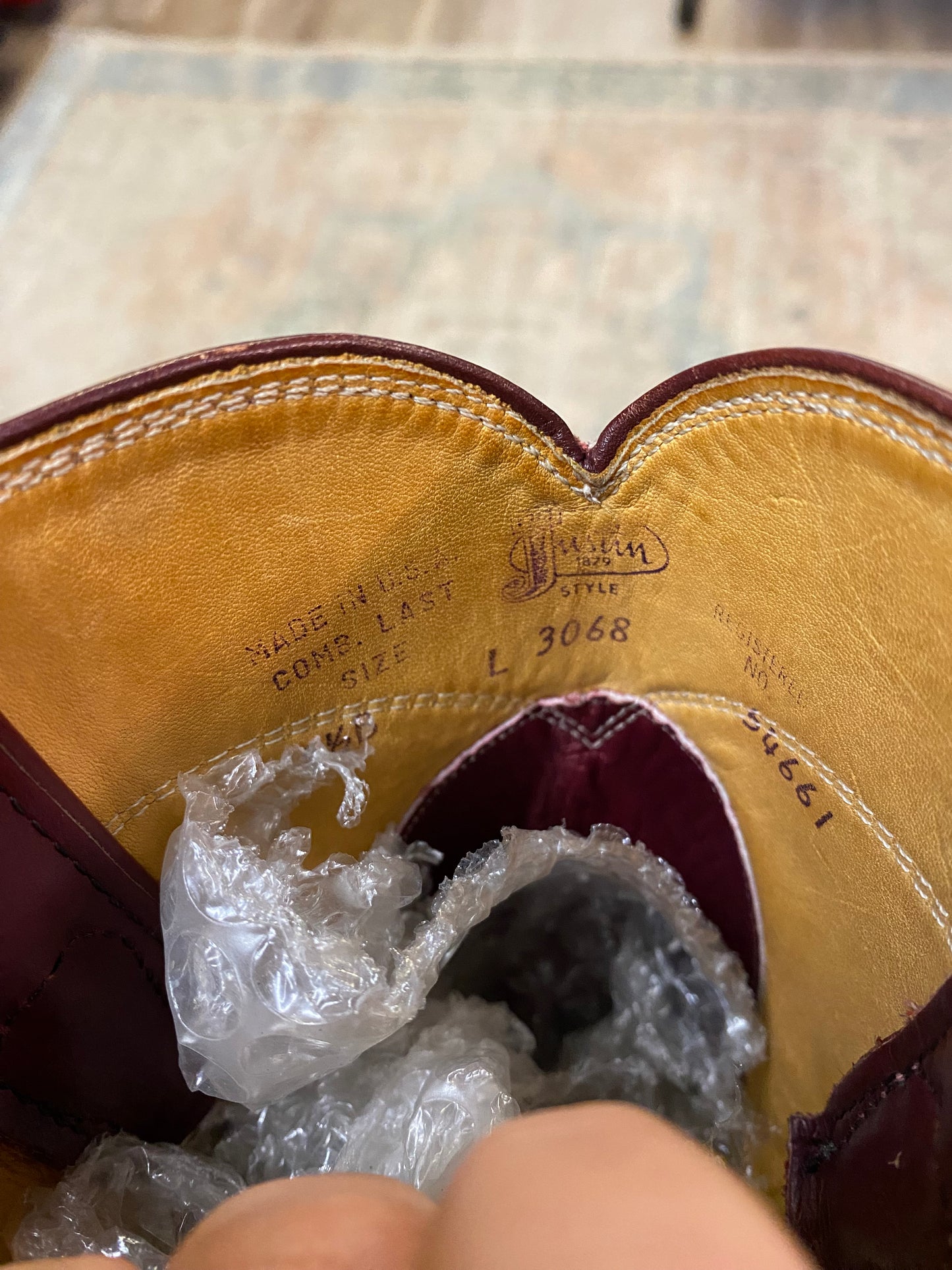 Vintage Justin Brand USA Made Leather Western Boots- Sz 7 W