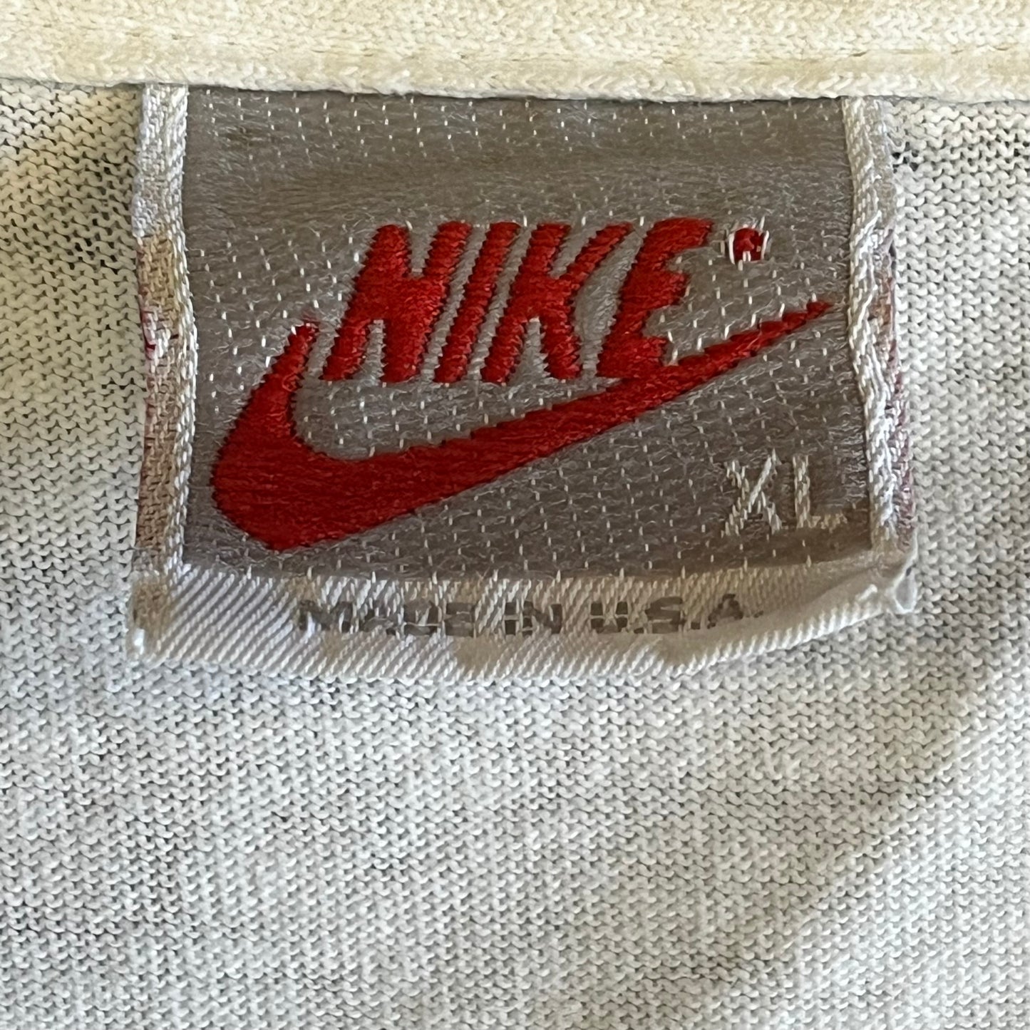 Lightly Distressed Vintage 80s/90s Nike x Linfield College Basketball Tee- Sz XL