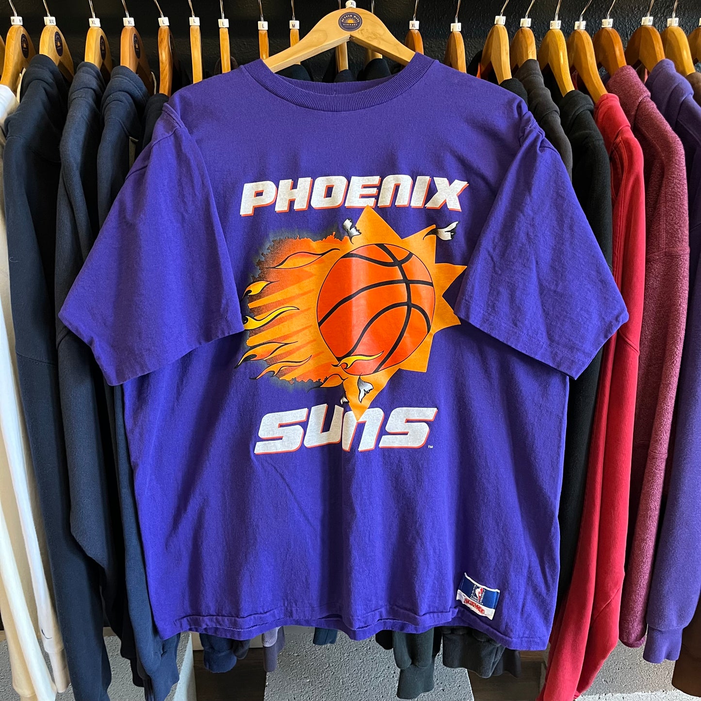 Vintage 90’s Phoenix Suns Graphic Tee- Sz XL