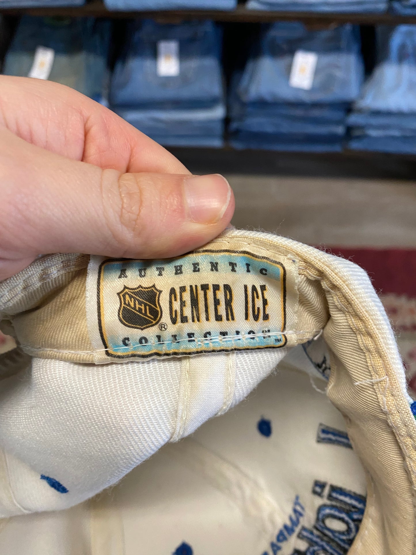 Vintage 90’s Tampa Bay Lightning Script Snapback Hat