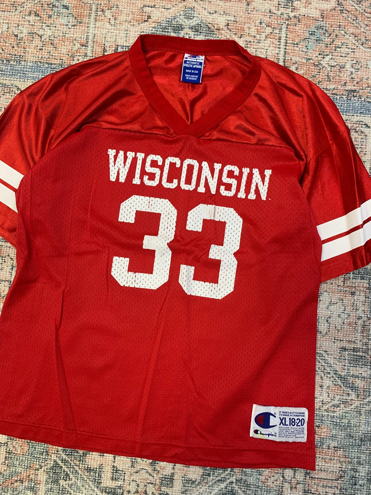 Vintage 90’s Wisconsin Badgers Football Jersey- Sz XS