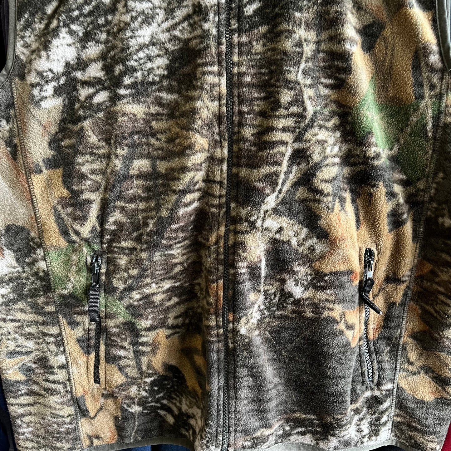 Vintage 00’s Camo Fleece Vest- Sz Lg