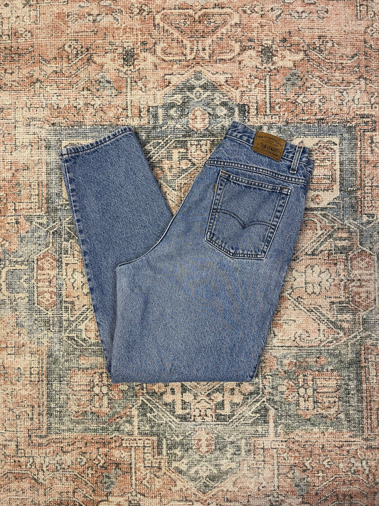 Vintage USA Made Levis Mom Jeans- 33x30