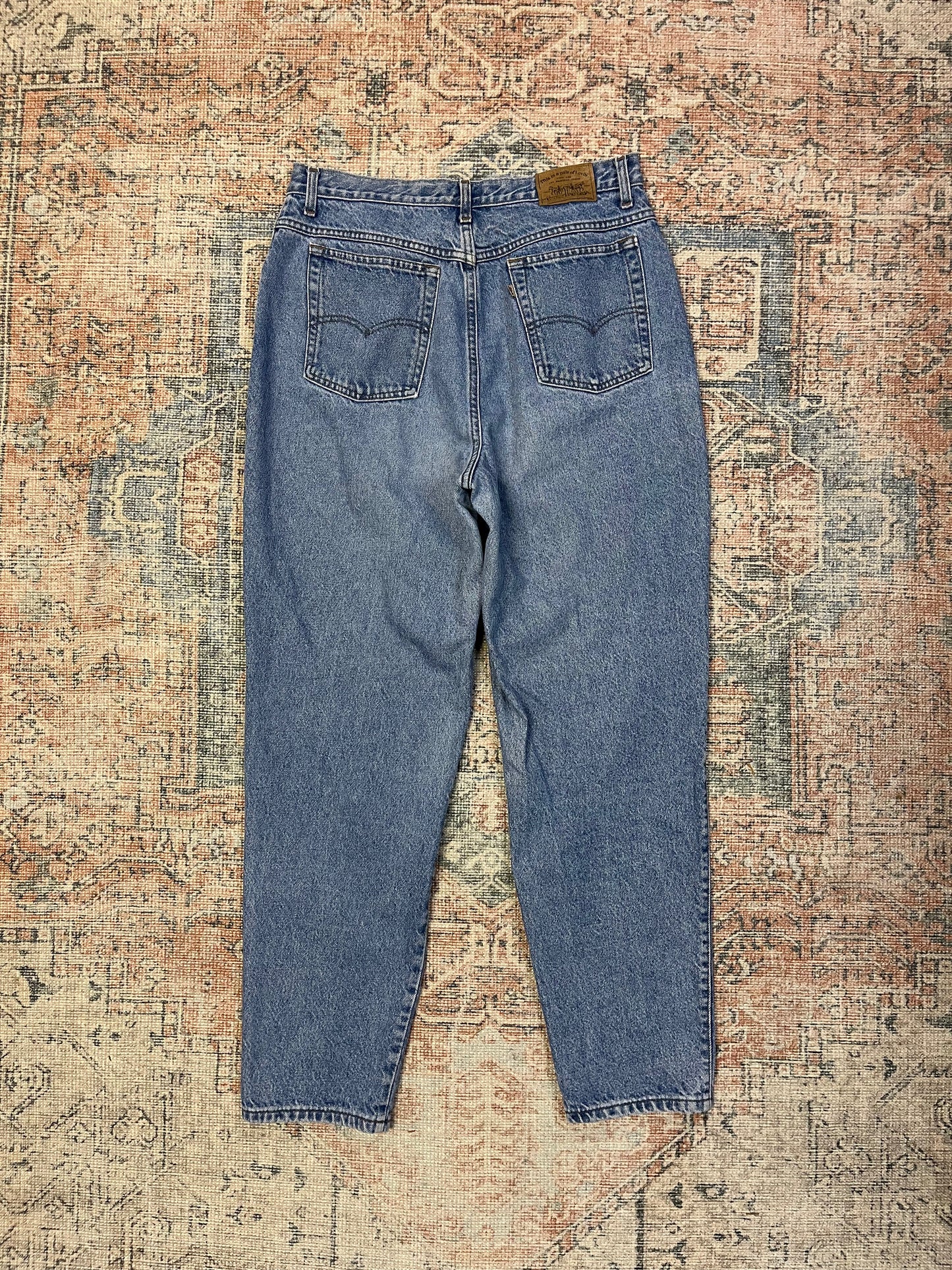 Vintage USA Made Levis Mom Jeans- 33x30